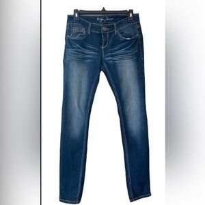 Ariya Dark Blue Wash Skinny Jeans NWOT SIZE 5
